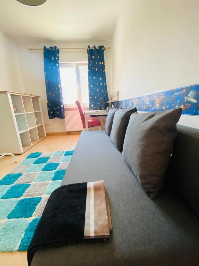 Schoenes Zimmer Im Charmanten Haus Berlijn Buitenkant foto
