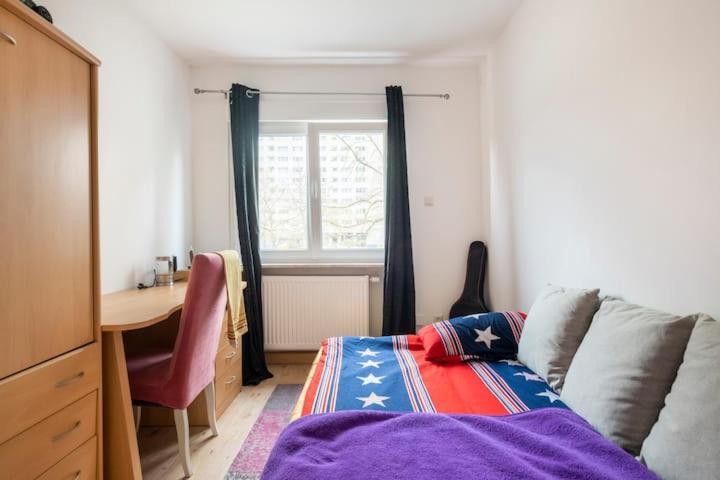 Schoenes Zimmer Im Charmanten Haus Berlijn Buitenkant foto